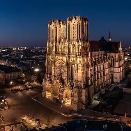 Le Cinquante-deux De Charme アパート *